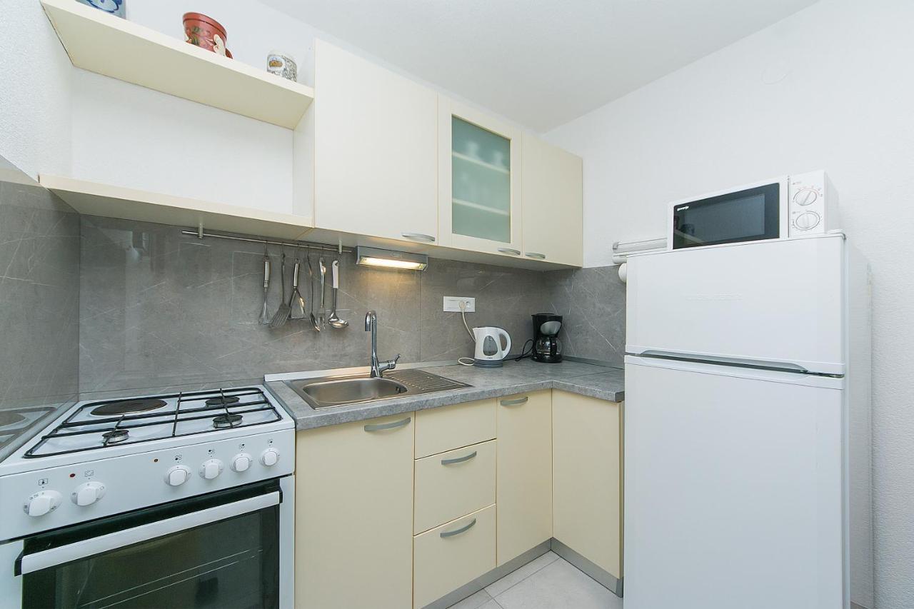 Apartments By The Sea Brela, Makarska - 20778 Extérieur photo