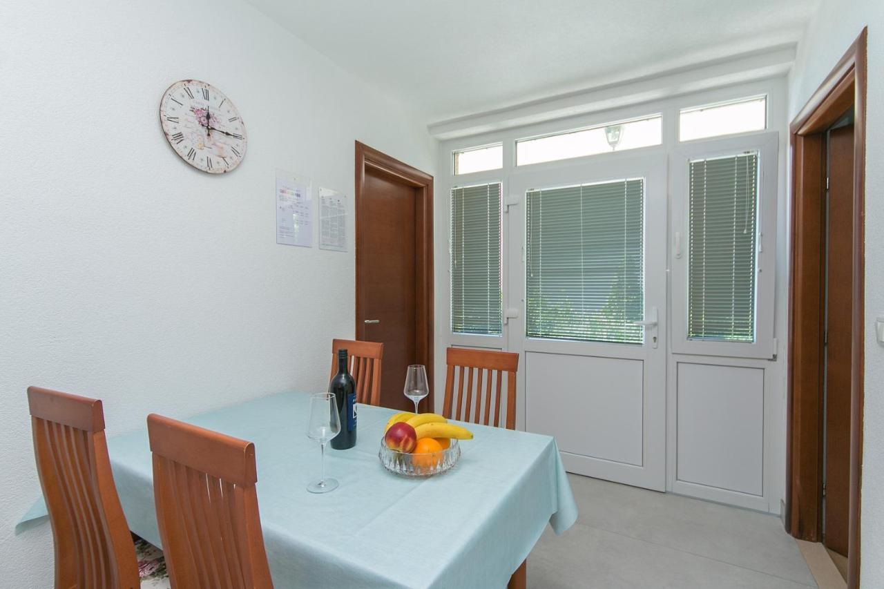 Apartments By The Sea Brela, Makarska - 20778 Extérieur photo