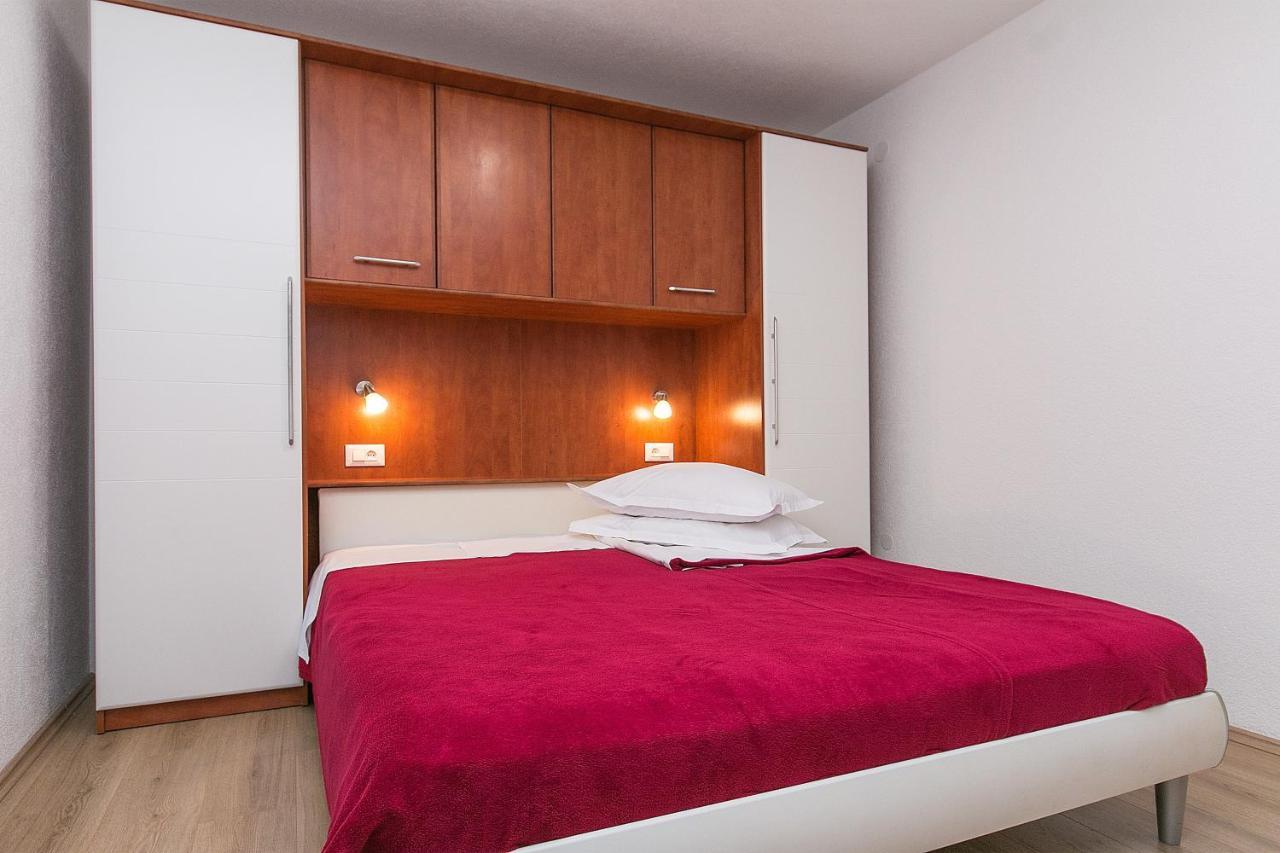 Apartments By The Sea Brela, Makarska - 20778 Extérieur photo