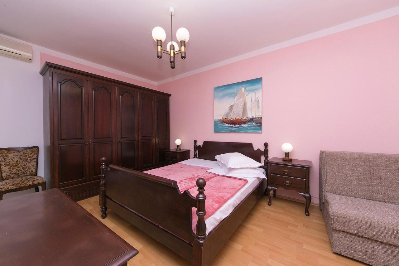 Apartments By The Sea Brela, Makarska - 20778 Extérieur photo