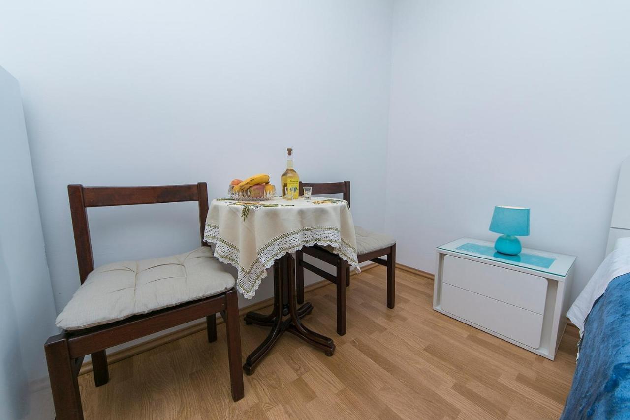 Apartments By The Sea Brela, Makarska - 20778 Extérieur photo